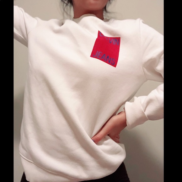 (2/$20)Calvin Klein Sweatshirt! - Picture 2 of 2